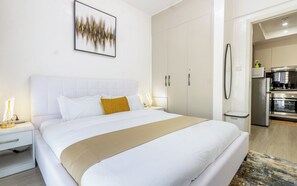 1 habitación, tabla de planchar con plancha, wifi gratis y ropa de cama 