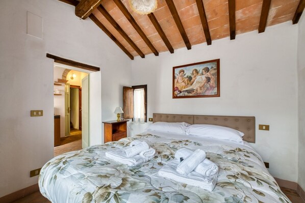 1 Schlafzimmer, Bügeleisen/Bügelbrett