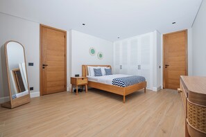 Desk, iron/ironing board, free WiFi - VİLLA AKTÜRK (Bodrum)