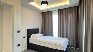 9 bedrooms, internet, bed sheets