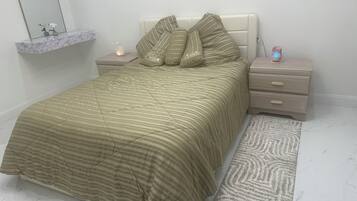 1 chambre, fer et planche à repasser, accès Internet, draps fournis