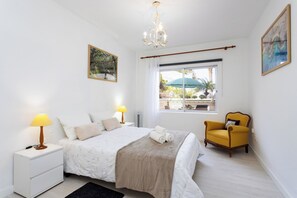 Fer et planche à repasser, Wi-Fi, draps fournis