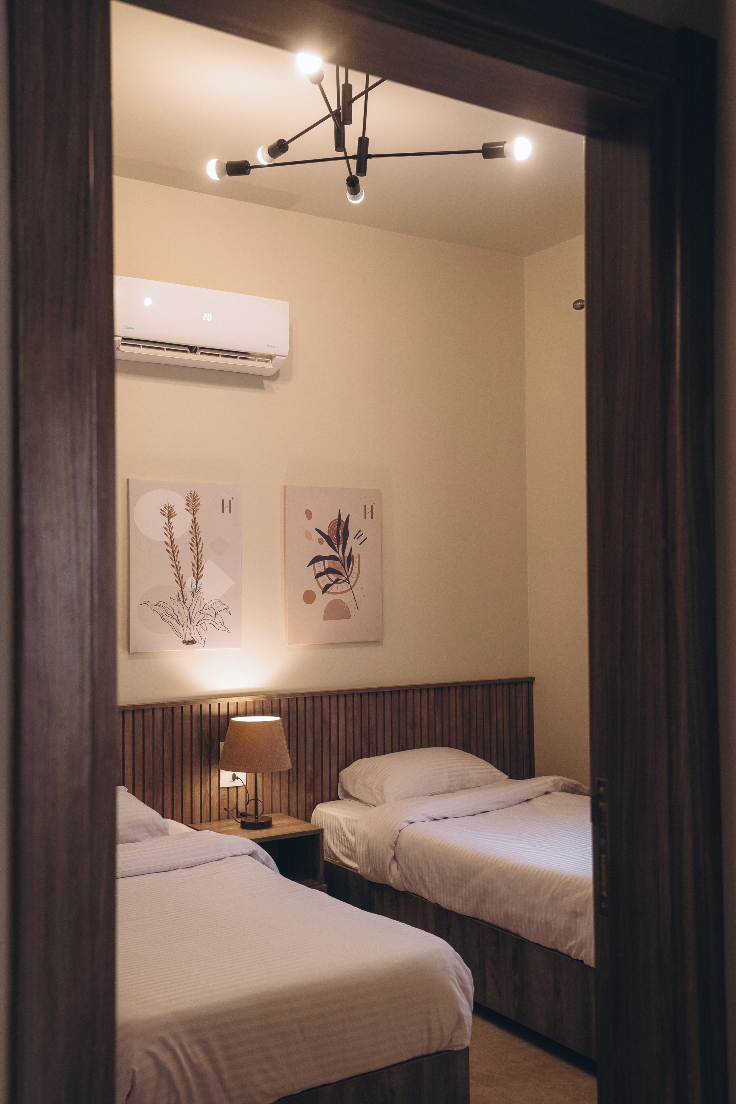 Elite Apartment, City View | Free WiFi, bed sheets