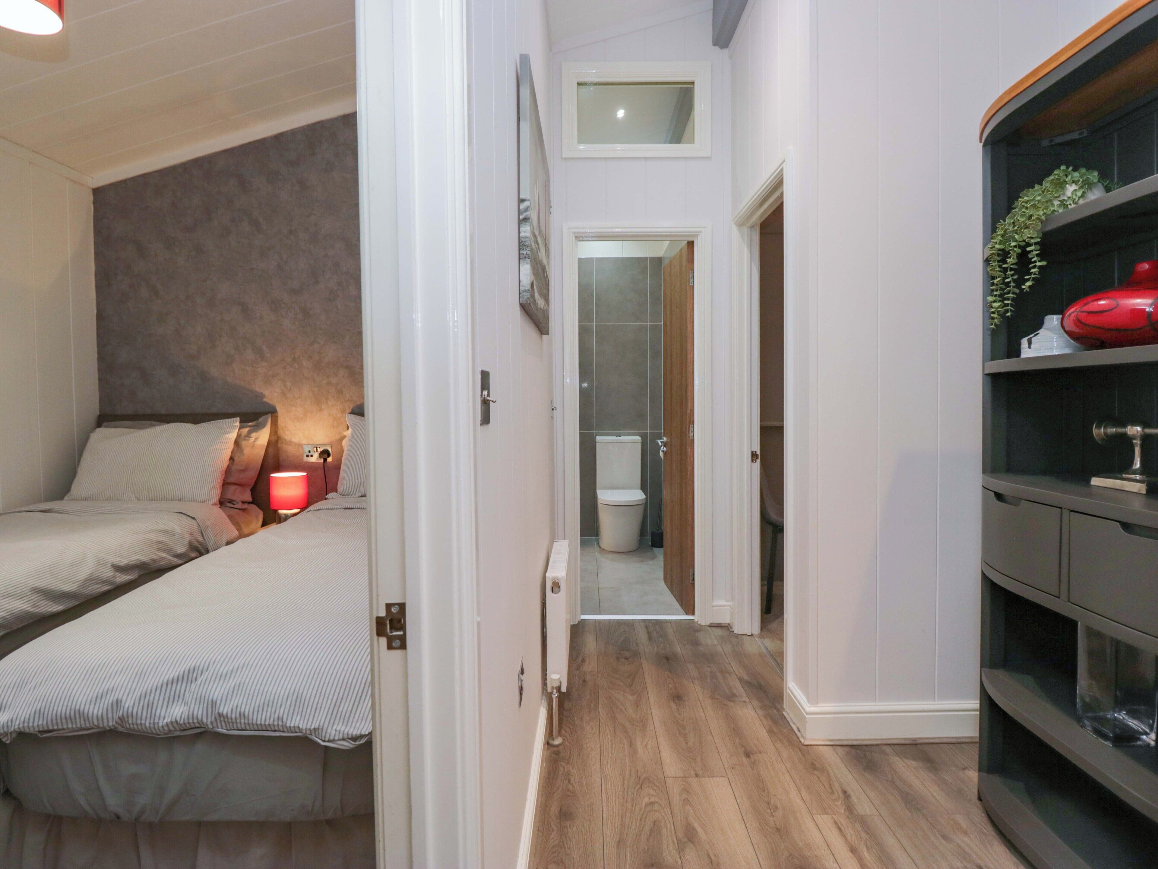 3 camere, con stile personalizzato, con arredamento individuale