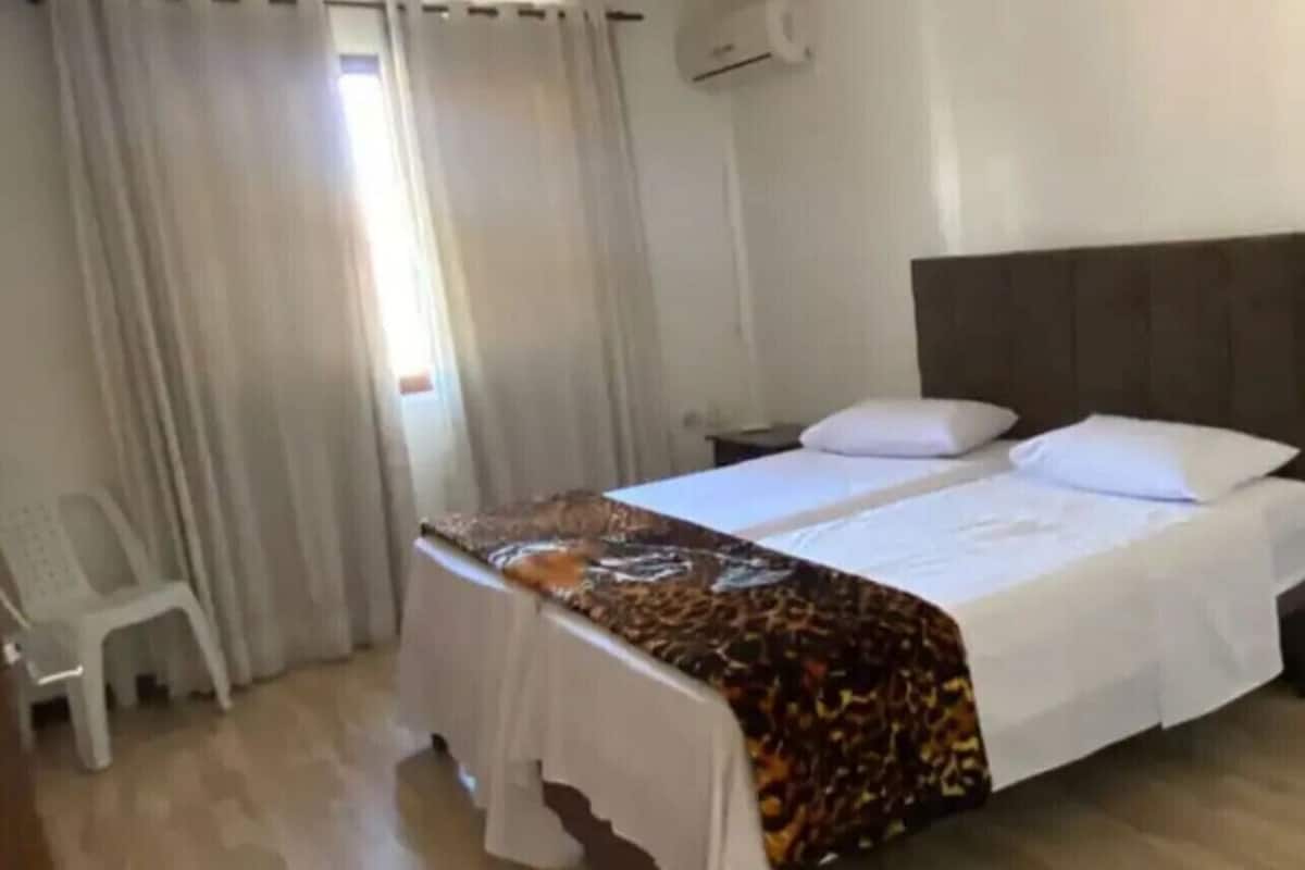 Kamar Keluarga | Ruang kerja ramah laptop dan Wi-Fi gratis