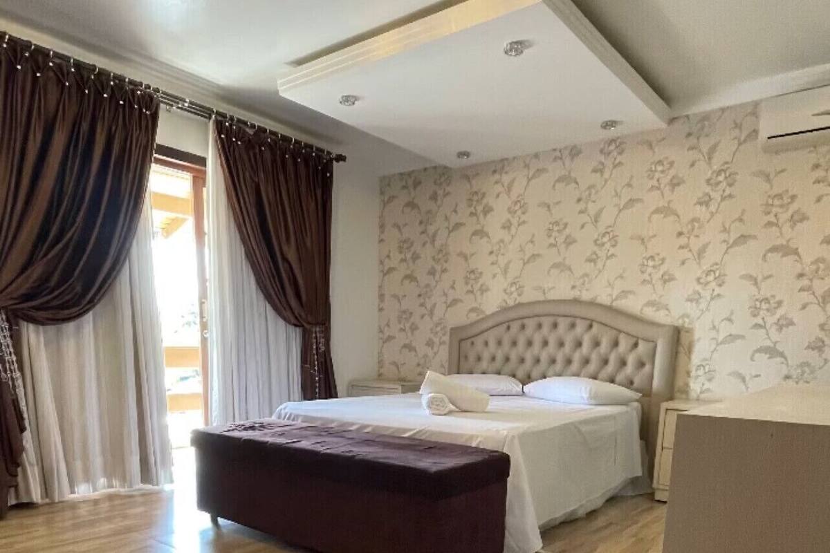 Kamar Eksklusif | Ruang kerja ramah laptop dan Wi-Fi gratis