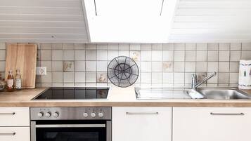 Kühlschrank, Ofen, Herdplatte, Geschirrspüler