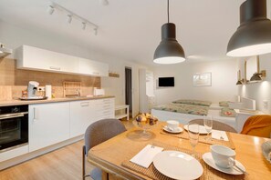 Interior - Studio Apartment, 32 sqm, with Wi-Fi (Ammerbuch)