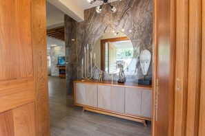 Villa, 3 habitaciones, fumadores, piscina privada | Entrada al alojamiento