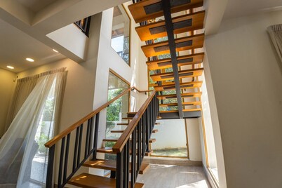 La Vega Villa With Private Pool and BBQ