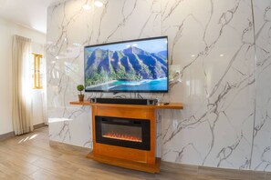 Villa, 3 Bedrooms, Smoking, Private Pool | Kemudahan bilik