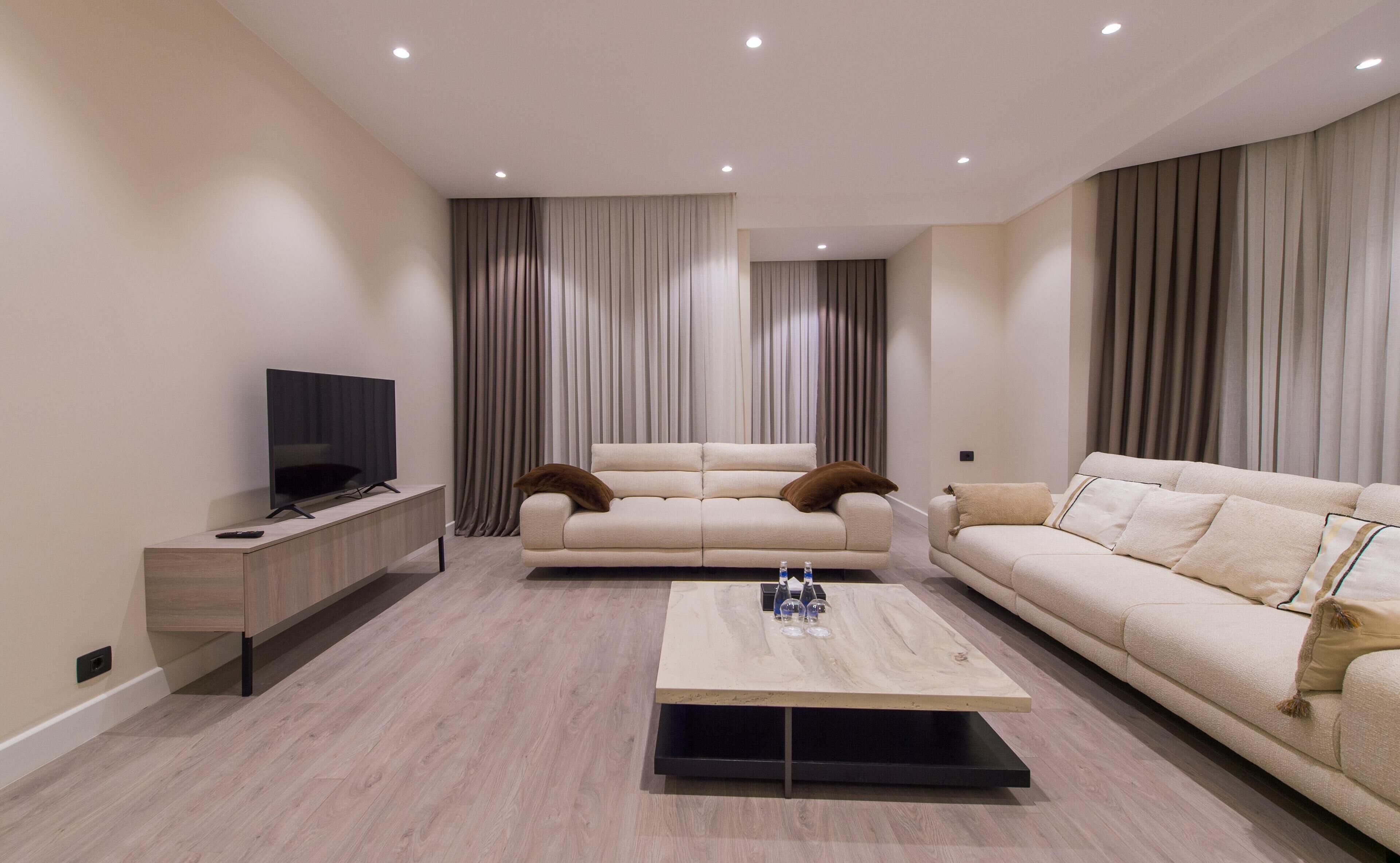 Deluxe-Apartment, 2 Schlafzimmer, zum Garten hin | Verdunkelungsvorhänge, Bügeleisen/Bügelbrett, kostenloses WLAN