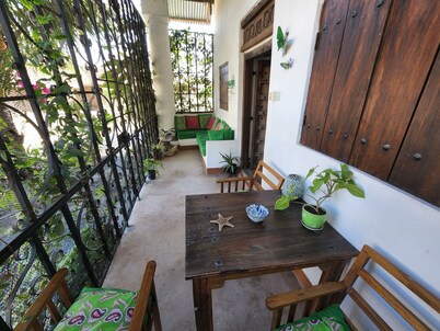 Butterfly Apartment: Charming Swahili Heritage Home in Bagamoyo Old Town