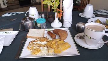 Free daily continental breakfast