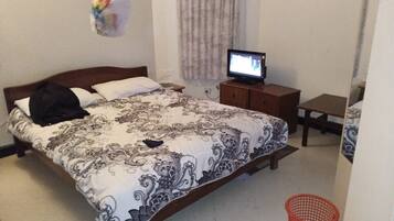 Standard-Einzelzimmer | Kostenloses WLAN, Bettwäsche