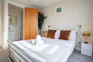 2 Schlafzimmer, Bügeleisen/Bügelbrett, kostenloses WLAN, Bettwäsche