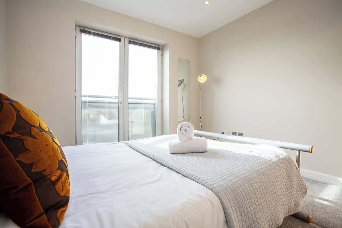 2 bedrooms, iron/ironing board, WiFi (free), bed sheets