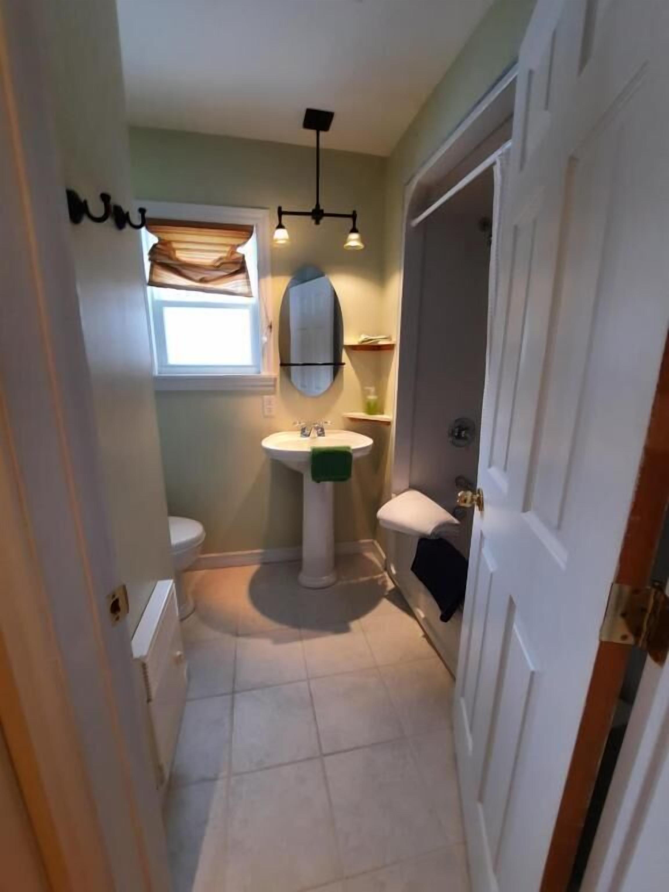Chambre Double, vue jardin | Salle de bain