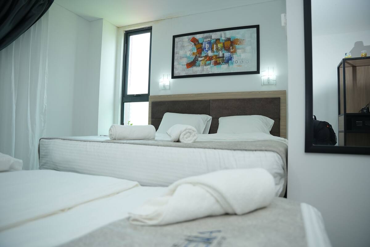 Family Triple Room | Desk, free WiFi, bed sheets
