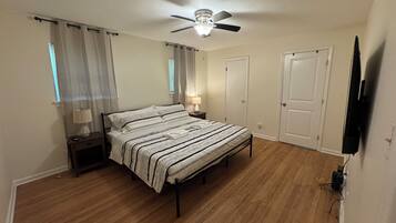 3 Schlafzimmer, Bügeleisen/Bügelbrett, WLAN, Bettwäsche