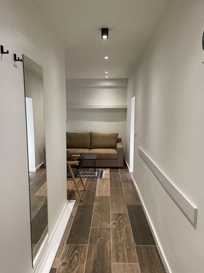 Estudio, 1 habitación, balcón | Área de sala de estar