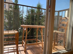 Balcony - Flora - Modern Rooftop Apartment With Balcony (Tirana)