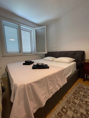 2 bedrooms - Flora - Modern Rooftop Apartment With Balcony (Tirana)
