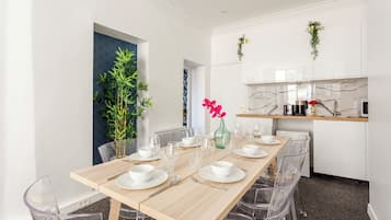 Daily local cuisine breakfast for a fee