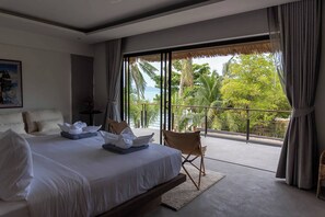 5 bedrooms - Kalamari Luxury Beach Front Villa (Koh Samui)