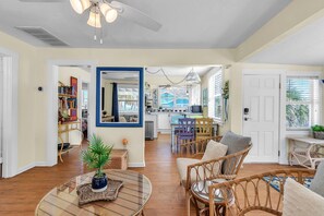 House, 2 Queen Beds (John's Pass-Time Beach Cottage #2) | Interior - John's Pass-time Beach Cottage #2 (Madeira Beach)