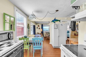 House, 2 Queen Beds (John's Pass-Time Beach Cottage #2) | Private kitchen | Oven, toaster - John's Pass-time Beach Cottage #2 (Madeira Beach)