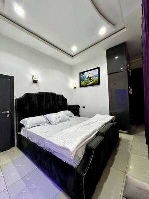 House, 4 Bedrooms, Balcony | 4 bedrooms - 4-bedroom in Kubwa, Abuja (Abuja)