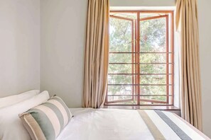 2 chambres, fer et planche à repasser, Wi-Fi, literie fournie