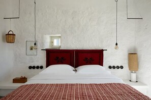 In-room safe, iron/ironing board, free WiFi