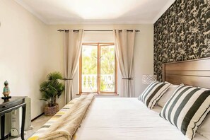 1 室のベッドルーム、デスク、アイロン / アイロン台、WiFi