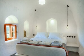 In-room safe, iron/ironing board, free WiFi