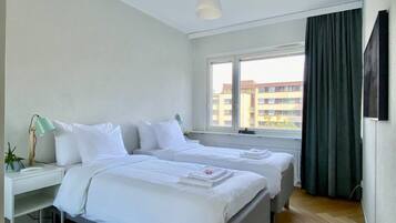 Desk, iron/ironing board, travel crib, WiFi