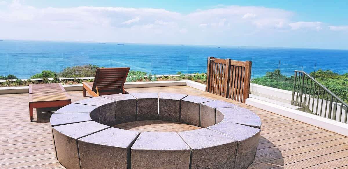 Enjoy spectacular sea views from the roof top pool - 1 of 3 in the complex.