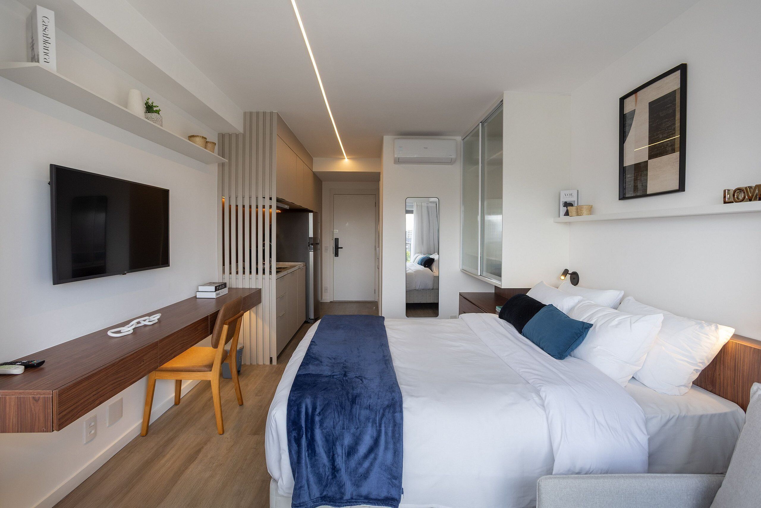 Deluxe Apartment | Free WiFi