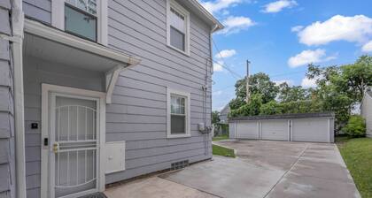 Suite Dreams Cleveland 2BR 3rd Floor Retreat Near Cleveland Clinic & Downtown