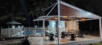 Encanto Farmstay Resort - A Spacious 6-bedroom resort in tranquil Mysuru with AC