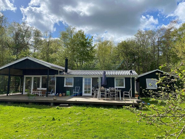 House | Outdoor dining - 5 Star Holiday Home in Holbaek (Holbaek)