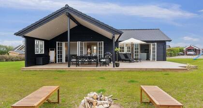 5 Star Holiday Home in Assens