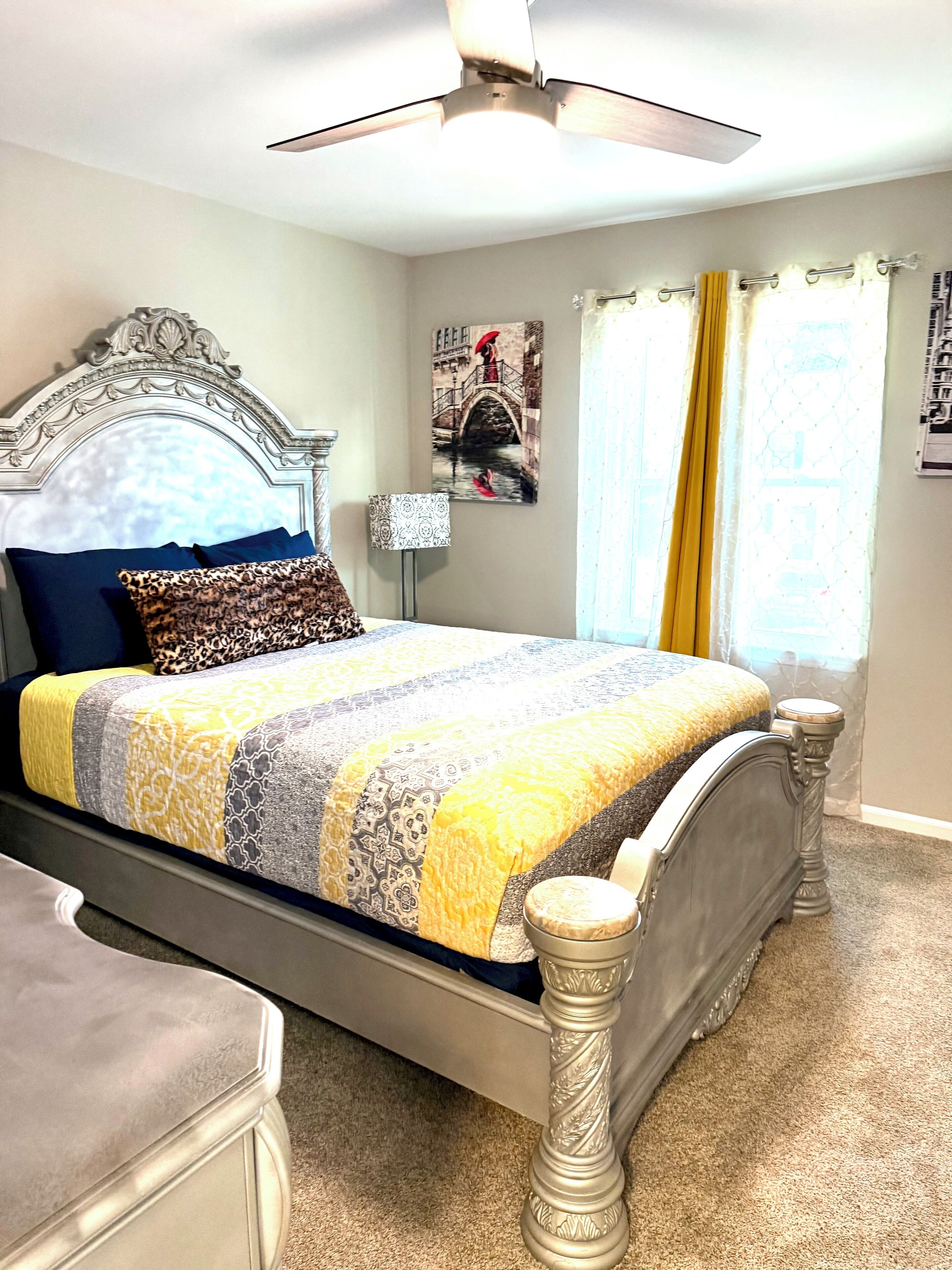 2 bedrooms, iron/ironing board, WiFi, bed sheets