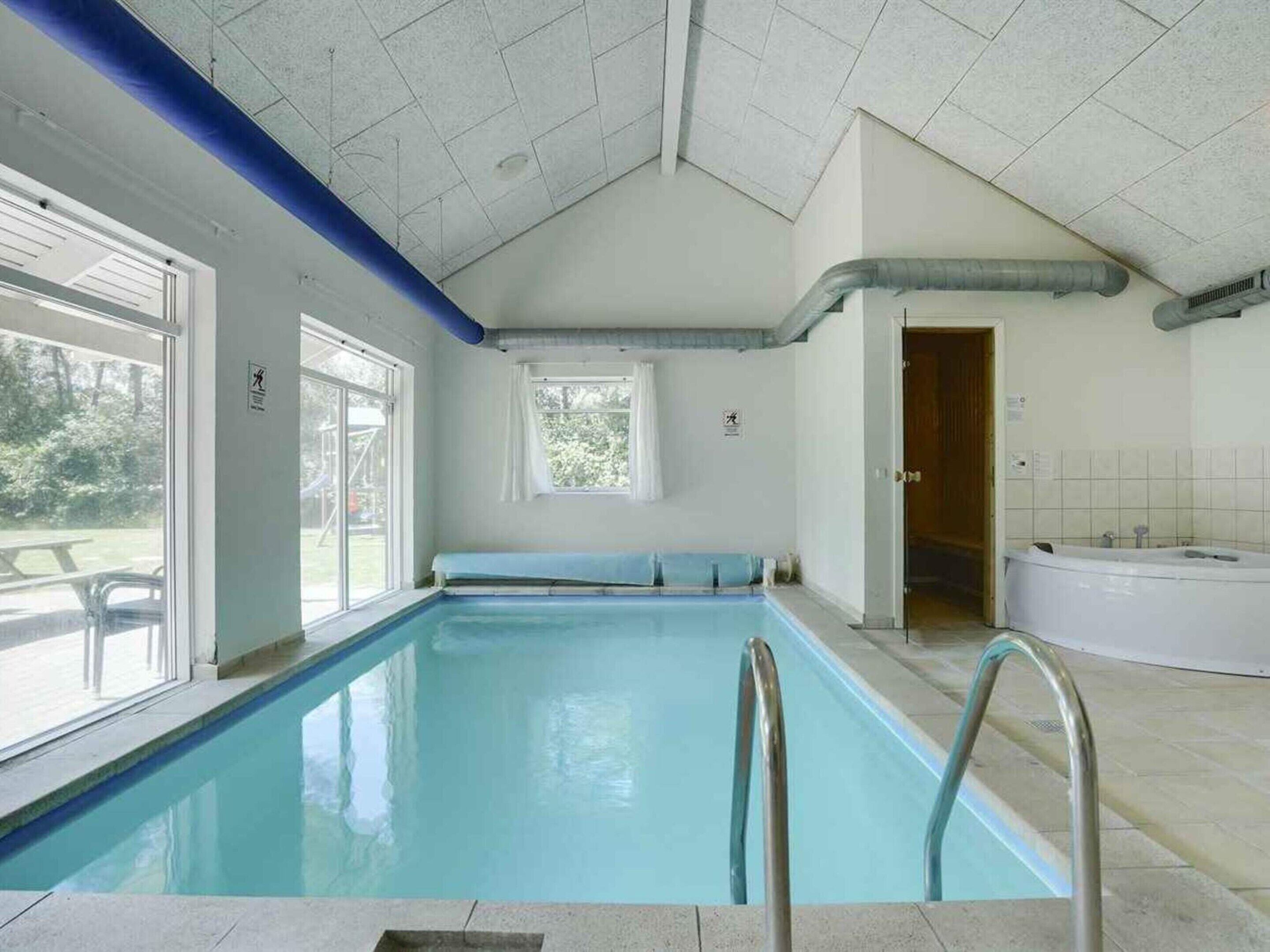 Ferienhaus | Pool | Innenpool, Außenpool