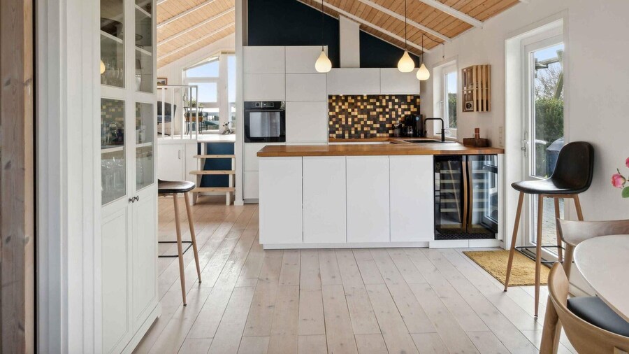 5 Star Holiday Home in Ronde