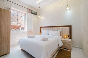 4 chambres, bureau, fer et planche à repasser, Wi-Fi