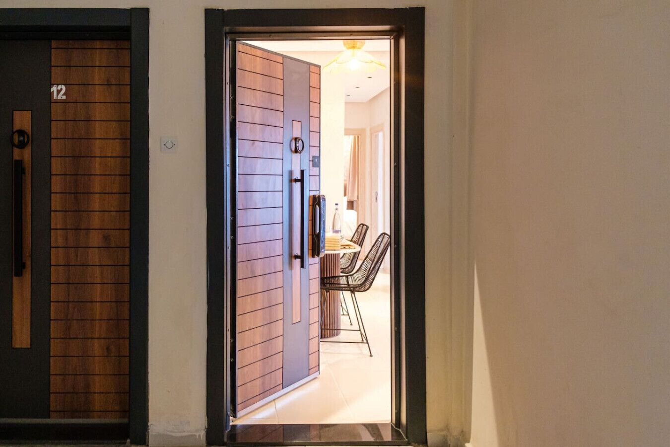 المنشأة من الداخل