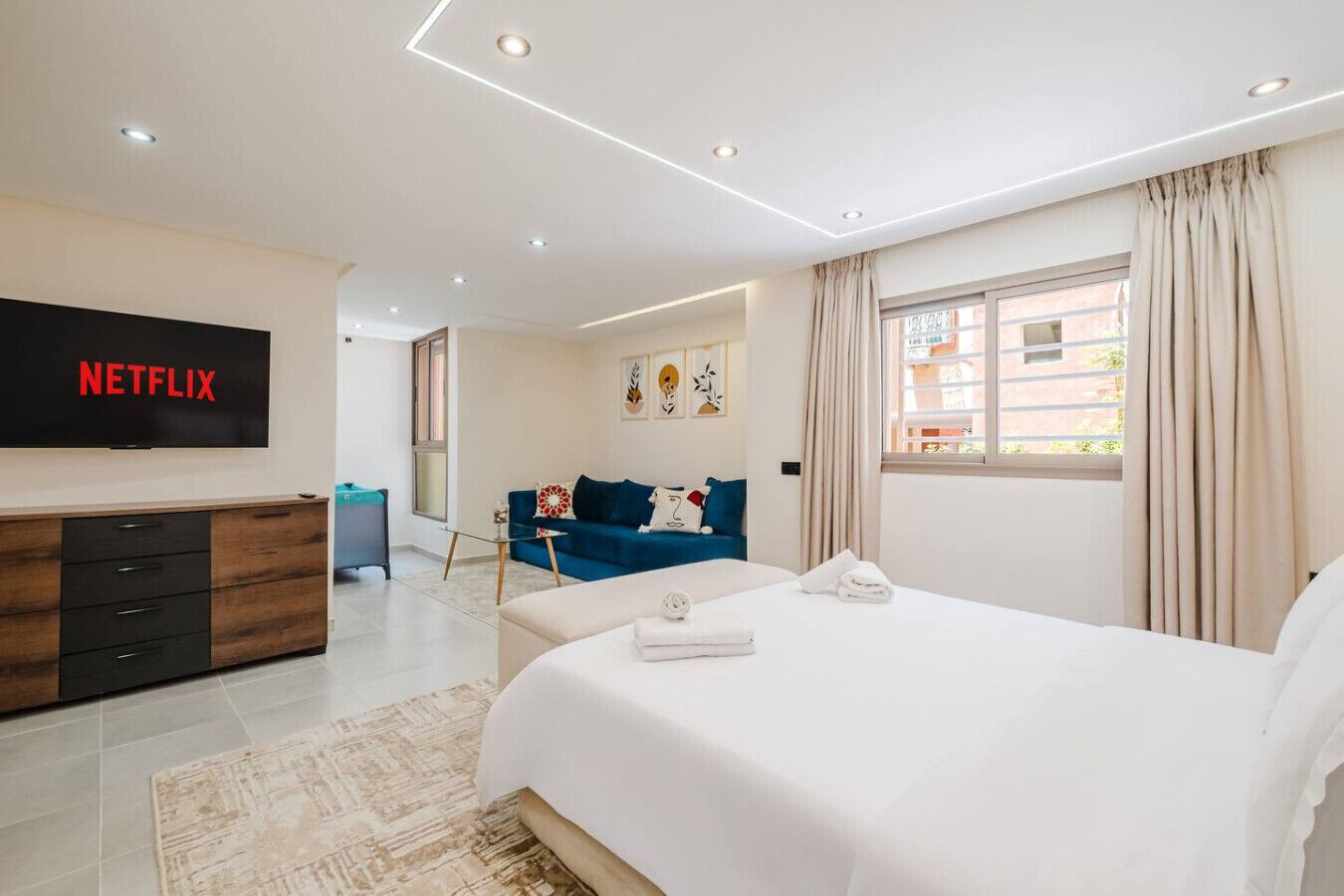 2 Schlafzimmer, Schreibtisch, Bügeleisen/Bügelbrett, WLAN