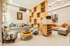 Fernseher, Stereoanlage